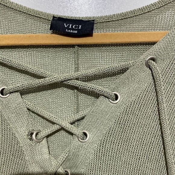 Vici Women's Olive Green Tundra Lace Tie-Up Closure Stretchy Knitted Top Large - Picture 3 of 9